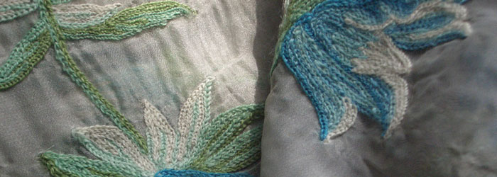 Range of Kashmiri handicraft and handloom products